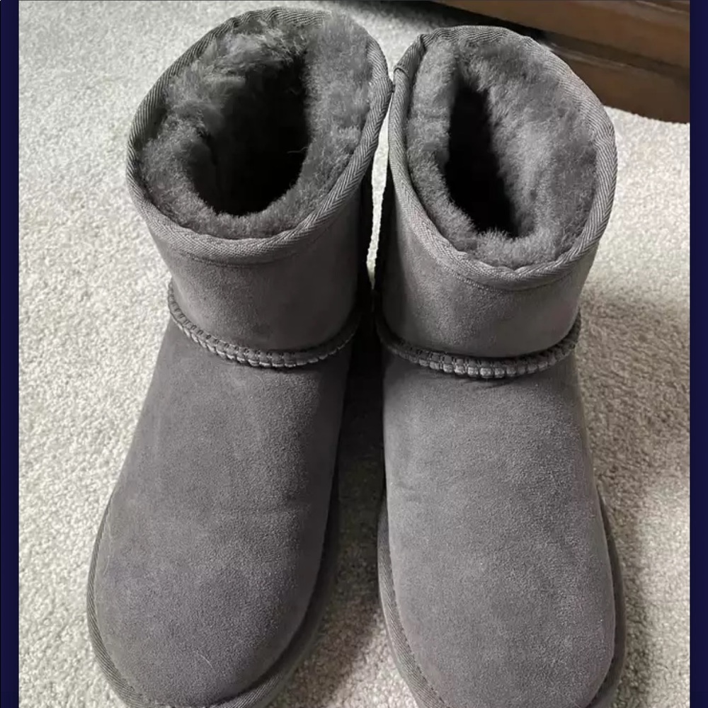 Reserved for @emtheo88